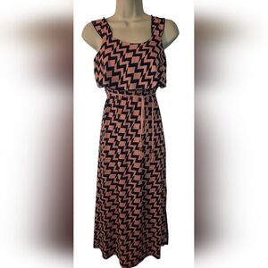 Three Hearts Chevron Midi Dress in Black and Pink